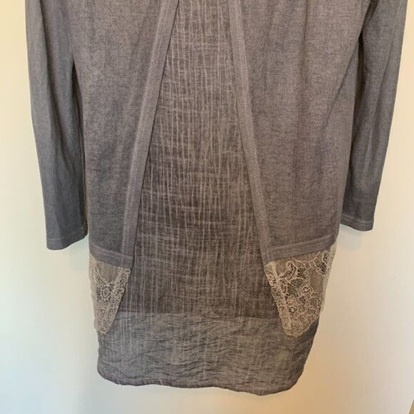 Fritz & Ginger Long Sleeve Blouse - Picture 7 of 11